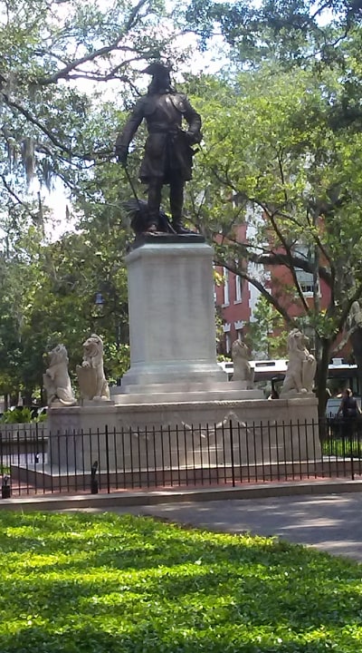 monument in savannah