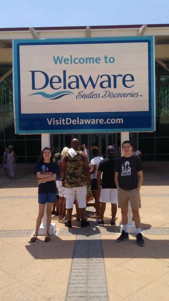 Delaware welcome sign